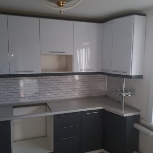 Кухня хай-тек №18